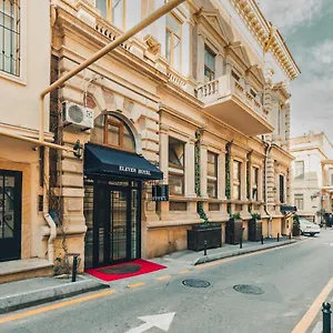 Szálloda Eleven, Baku